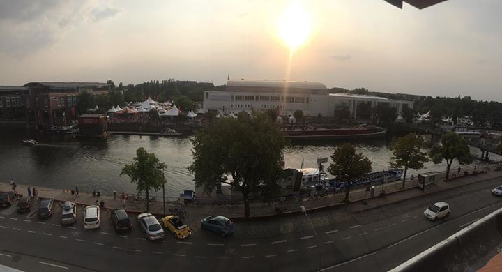 Während der #arbeit ein #livekonzert hören von …